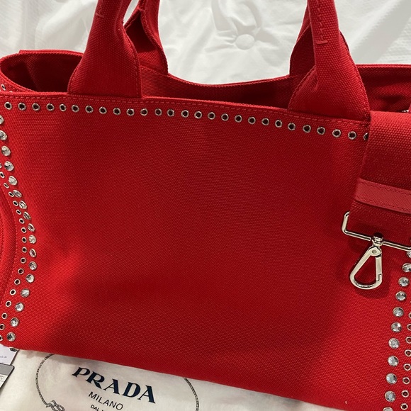 Prada Canapa - Picture 3 of 6